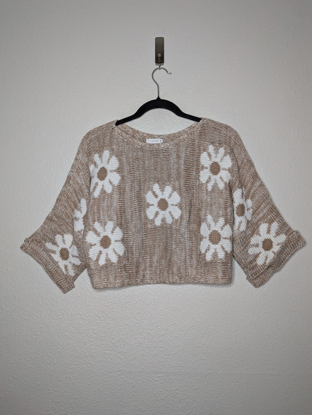 Lush Beige Loose Knit Daisy Flower Pattern Cropped Twee Hippie Comfy Sweater S